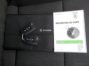 ŠKODA Octavia 2.0 TDi 135kW 4x4 DSG STYLE - 17