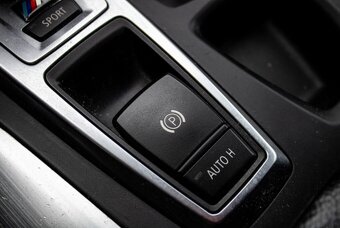 BMW X5 xDrive40d PO ROZVODOCH - 17