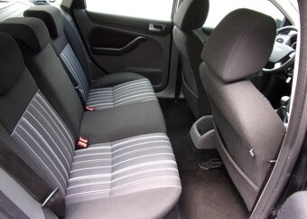 Ford Focus 1.6i 74kW 193 000KM TAŽNÉ ZAŘ. benzín manuál - 17