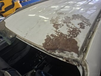 Kia Sportage 1.6 GDi 99kW rok 2012 - nájezd 117 xxx km - 17