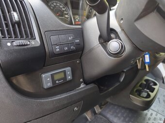 Pojízdná dílna s vestavbou PEUGEOT BOXER - PROFI ÚPRAVA - 17
