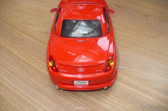 Model auto 1:18 Lexus SC 430 - 17