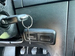 Volkswagen Golf 2.0 benzín + CNG od výroby tažné - 17