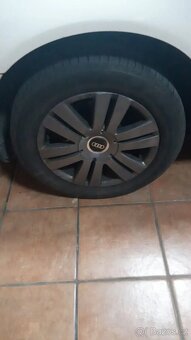 Stredové krytky - pukličky kolies AUDI. - 17