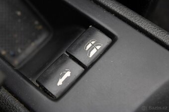 Peugeot 308 CC 1.6e THP 150k Sport - 17