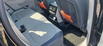 Prodám VW TOUAREG  4,0 TDI V8, 1.majitel, 310 KW - 17