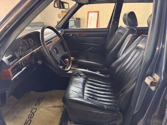 Mercedes - Benz W126 560 SEL - 17