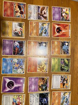 Kartičky Pokémonů - 17