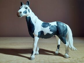 SCHLEICH Koně  SBĚRATELSKĒ FIGURKY 104 - 17