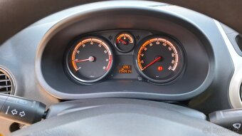 Opel Corsa III 1,0i - 44kw. SLUŠNÝ STAV - NOVÁ STK+EM - 17
