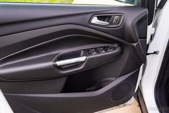 Ford Kuga 1.5 TDCi Duratorq / 1. majiteľ / Slovenské auto - 17