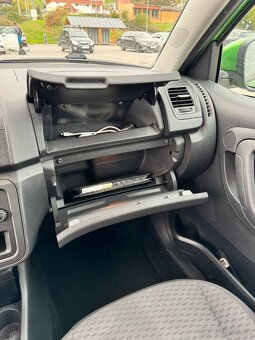 Škoda Fabia II, 1.2 HTP, 51 kW, 2012, benzín - 17