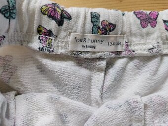 Dívčí kraťasy velikost 134 - 17