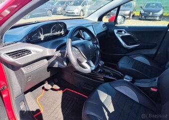 Peugeot 2008 1.2 PT AT, Navi, Polokůže benzín automat 81 kw - 17