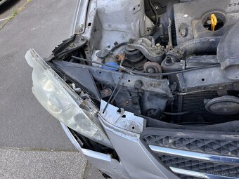 Kia Ceed 1.4 16V, ČR - havarovaný - 17