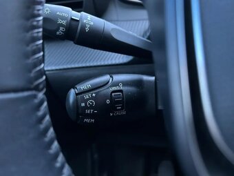 Peugeot 2008, ALLURE 1.2PT 100 MAN6"Zimáky - 17