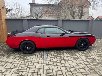 DODGE CHALLENGER SRT 6,1 - 17