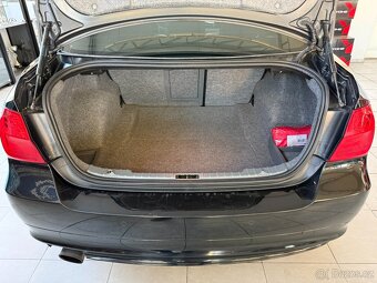 BMW Řada 3, 320i 2.0 125 kW - 17