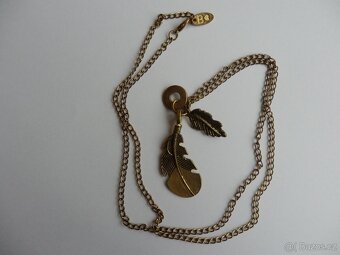 Bižuterie a doplňky. Náramek, řetízek, přívěšky.. - 17
