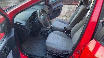 Hyundai GETZ - rok 2005, 1,3 cm3, Benzín, 62kW - 17