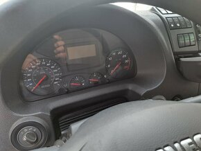 Iveco Eurocargo 7.5E21 E6 r.v. 12/2015 kabina - 17