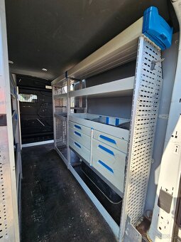 FORD TRANSIT 2018 2.0TDCI 125kW,VESTAVBA,RAMPA,NAVI,KAMERA - 17