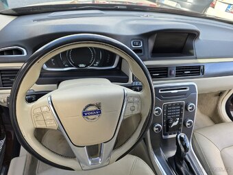 Volvo XC70
2.4 D4 TZ Xenon Kuže249 000 Kč
 - 17