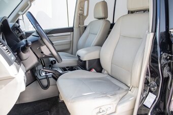 Mitsubishi Pajero 3.2DI-D LWB Paris A/T - 17