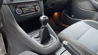 VW GOLF VI 1.6TDi STYLE CLIMATRONIC - 17