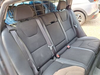 Volvo V60 2.0d 120KW D3 Servisní kniha - 17