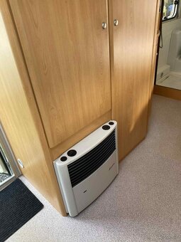 Knaus Sudwind 500 / 100 km/h/ Francouzská postel - 17