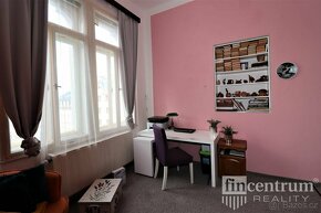 Prodej bytu 3+1 102 m2 Moravská, Karlovy Vary - 17