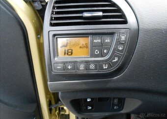 Citroën C4 Picasso 1,8 92 kW 7 Míst Serviska benzín - 17