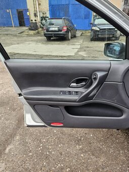 Renault laguna 2005 1.6 benzínové motor - 17