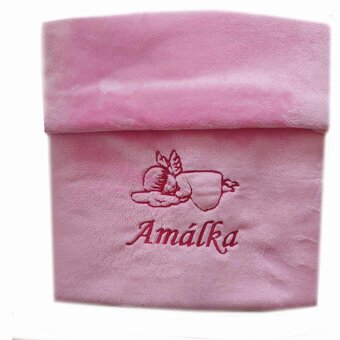 Deka s výšivkou jména a obrázků na přání více barev - 17