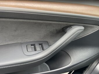 Tesla 3 Long Range RWD, 75kWh - 17