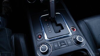 Volkswagen Touareg 3.0 TDI Rline 4x4 - 17