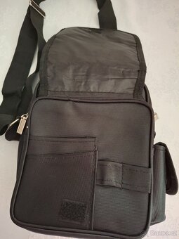 Batoh 44 x 30 x 15 cm - 17