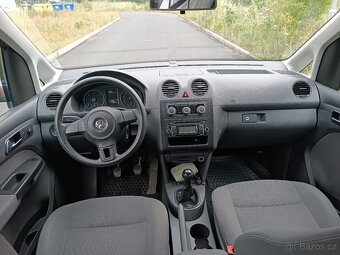 VW Caddy 1.6 TDI  7.Míst - 17
