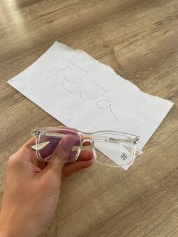 Obrovské slevy značkových 1:1 věcí - 17