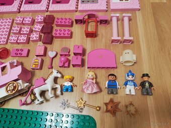 Lego duplo - růžový zámek se vším - 17