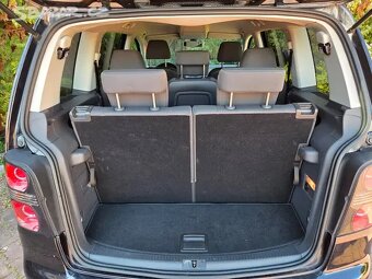 Touran 1.9TDI 77kW Freestyle 7.míst,2010,bez koroze,tažné - 17