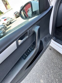 Volkswagen Passat, 2.0TDI 103KW Automat serviska Ojeté, 9/20 - 17