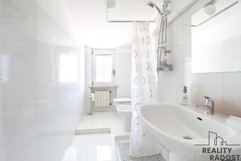 Prodej bytu 4+1,130 m², Via Umbria 11, Montesilvano, Itálie - 17