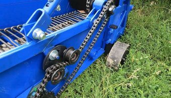 Dopravní pásový vyorávač brambor pro malotraktor GL24 - 17