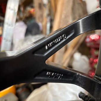 Alu kola AEZ 5x120 r18 zimní pneu 225/45 r18 - 17