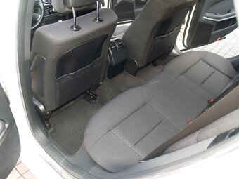 Mercedes E 200CDI, manuál - 17