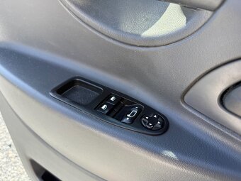 Fiat Scudo  2.0 JTDM  6-Míst  L2H1 6 míst 1-Majitel - 17
