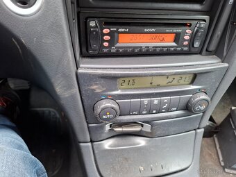 Renault Laguna 1.8i Klima Model 2003../// Na opravu/// - 17