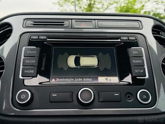 Volkswagen Tiguan 2.0TDI 103KW MANUÁL VÝHŘEV SENZORY TAŽNÉ - 17